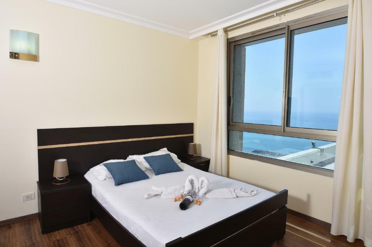 Laguna Beach Apartments Хайфа Екстер'єр фото